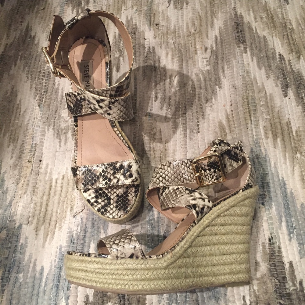 Steve Madden Snake Skin Patent Leather  - Size 7.5