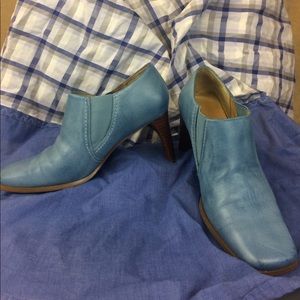 baby blue 1/2 boot