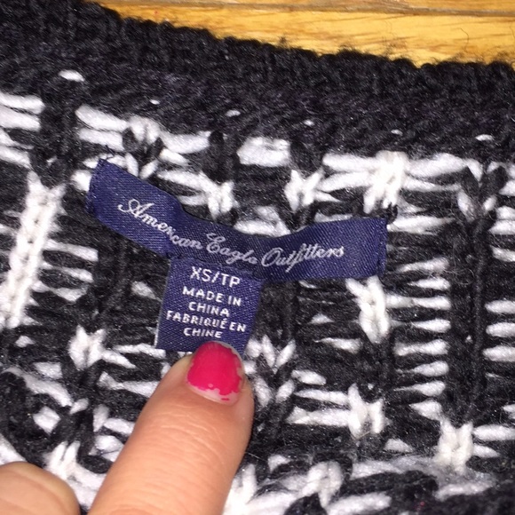 American eagle sweater - Picture 2 of 3