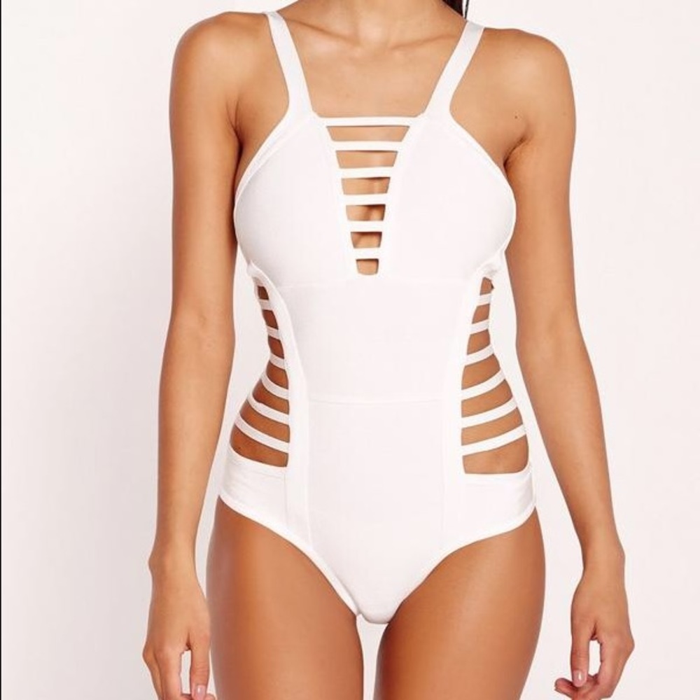 🖤🖤 BLACK FRIDAY SALE NWT caged black bathingsuit