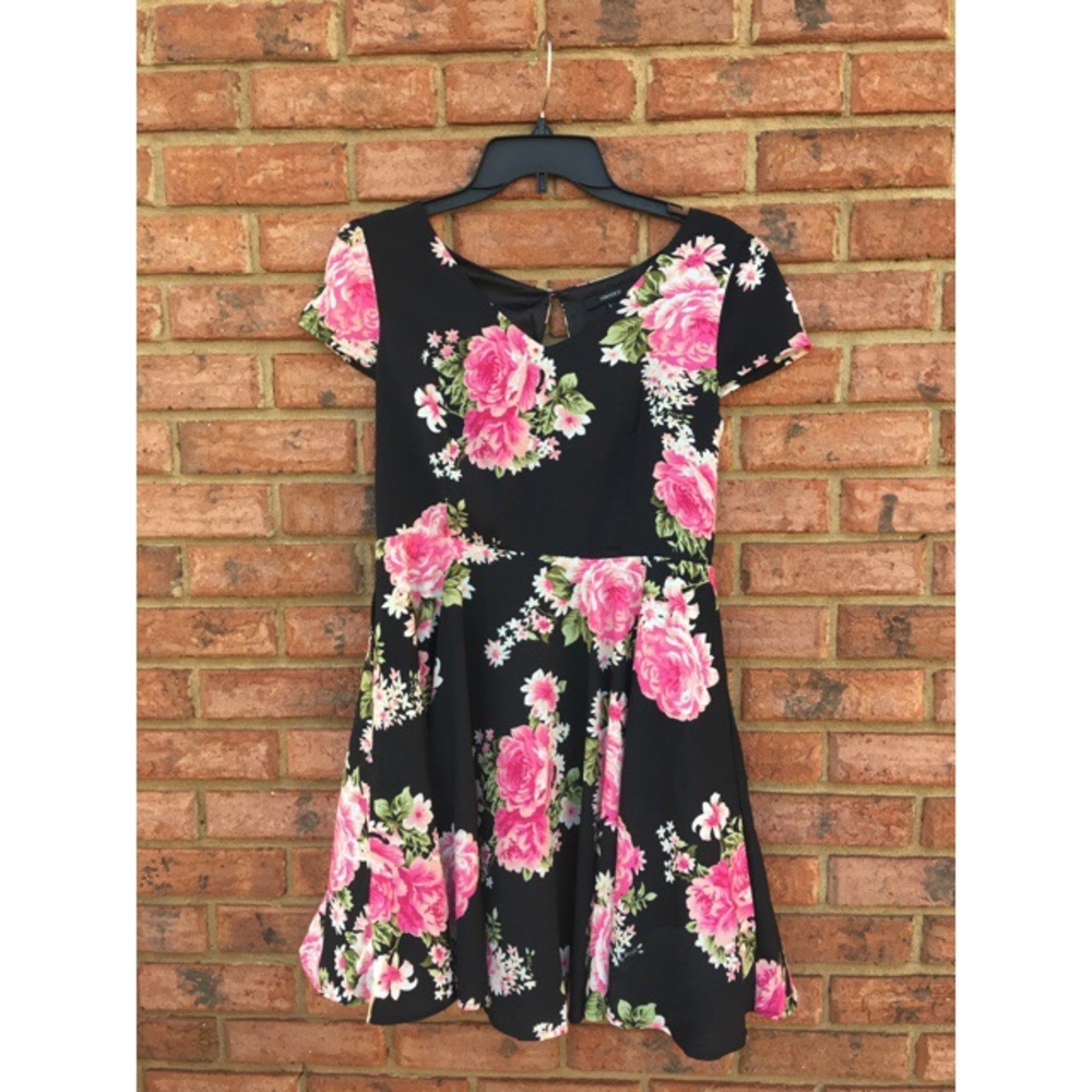 Forever 21 Black Floral A-line Cutout Dress