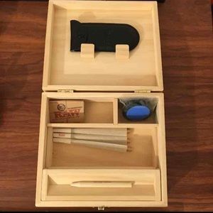 Supreme Rolling Wooden Box w/ Goodies