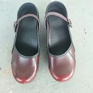 DANSKO SIZE 37
