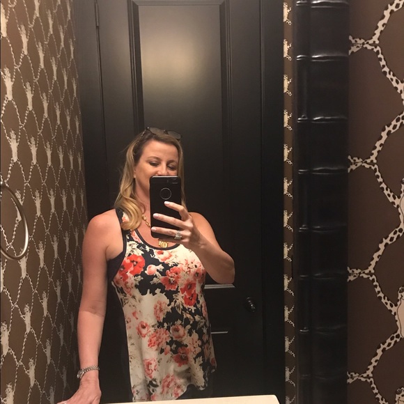 Floral and Navy Racerback Tank! Floral is a must! - Picture 8 of 8