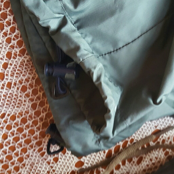 Men's Columbia packable hooded windbreaker - Picture 7 of 7