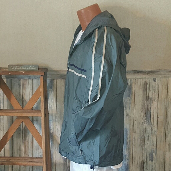 Men's Columbia packable hooded windbreaker - Picture 2 of 7