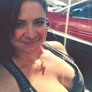 Meet your Posher, Jennie