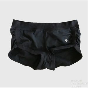 SALE ☀️ Lululemon "hot shorts"