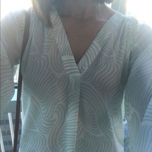 XXS Petite Ann Taylor V Neck Top