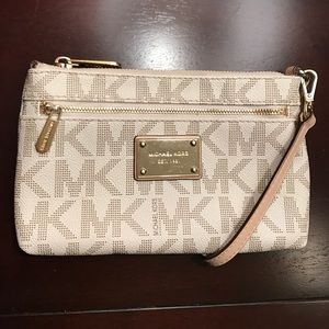 Michael Kors Clutch