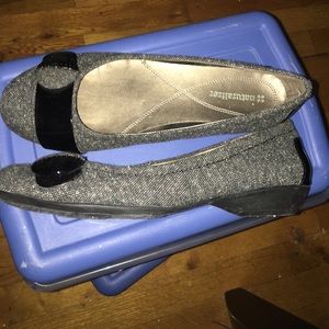 Naturalizer flats
