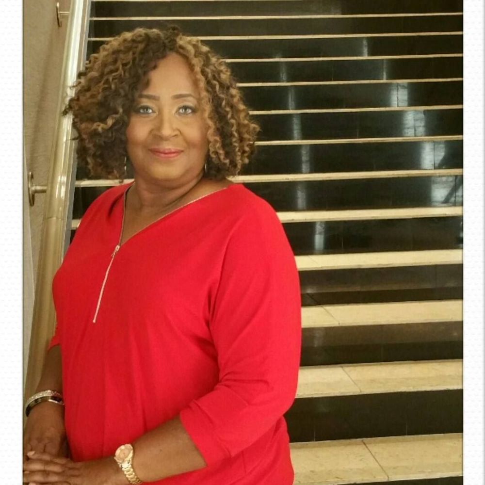 Meet your Posher, Janet