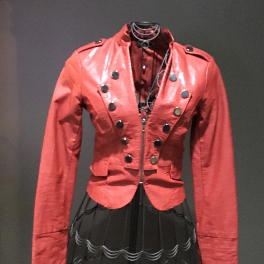 Jacket red with zipper and buttons