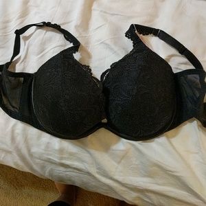 Black lace bra