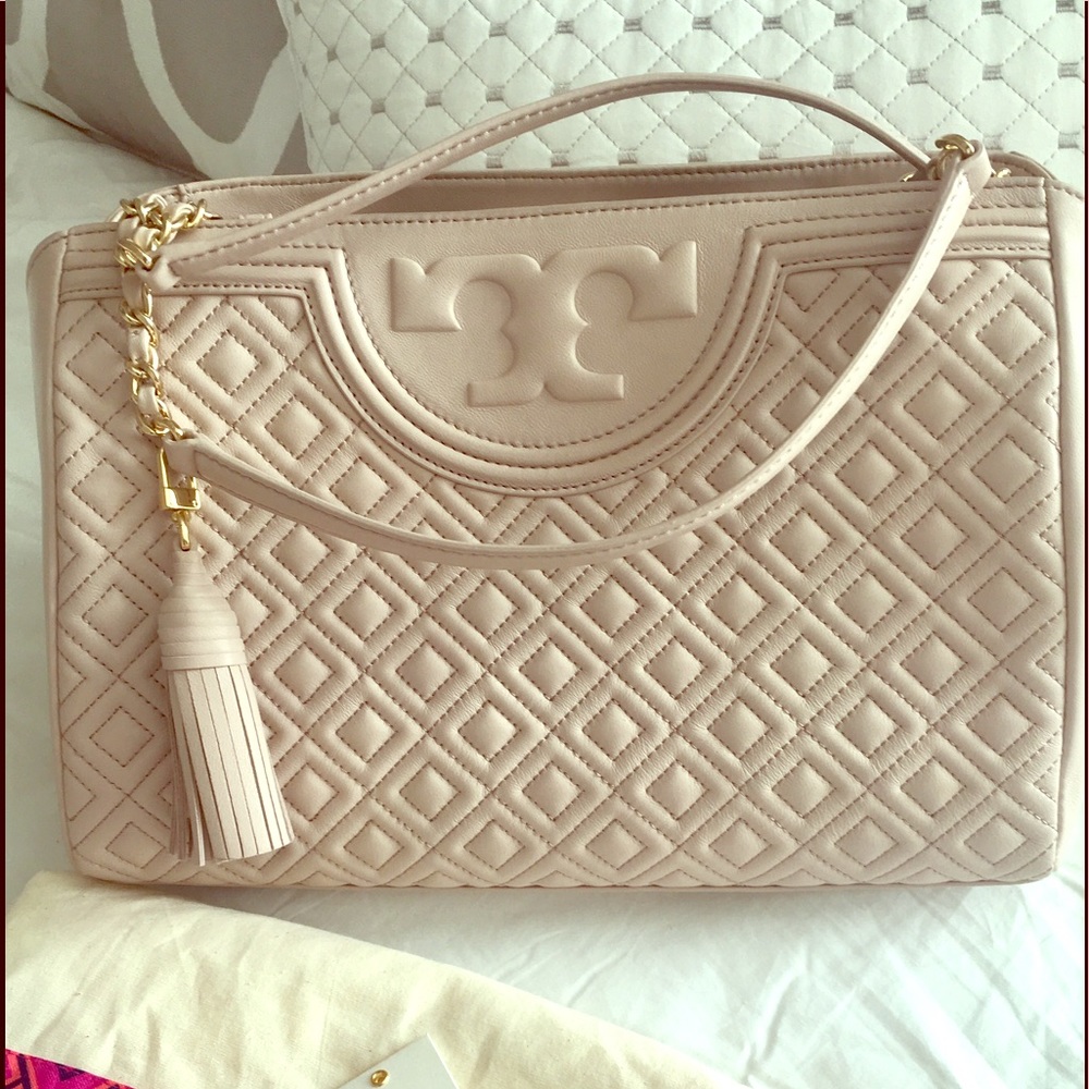 !!Sold!!!!Tory Burch Open Fleming Purse
