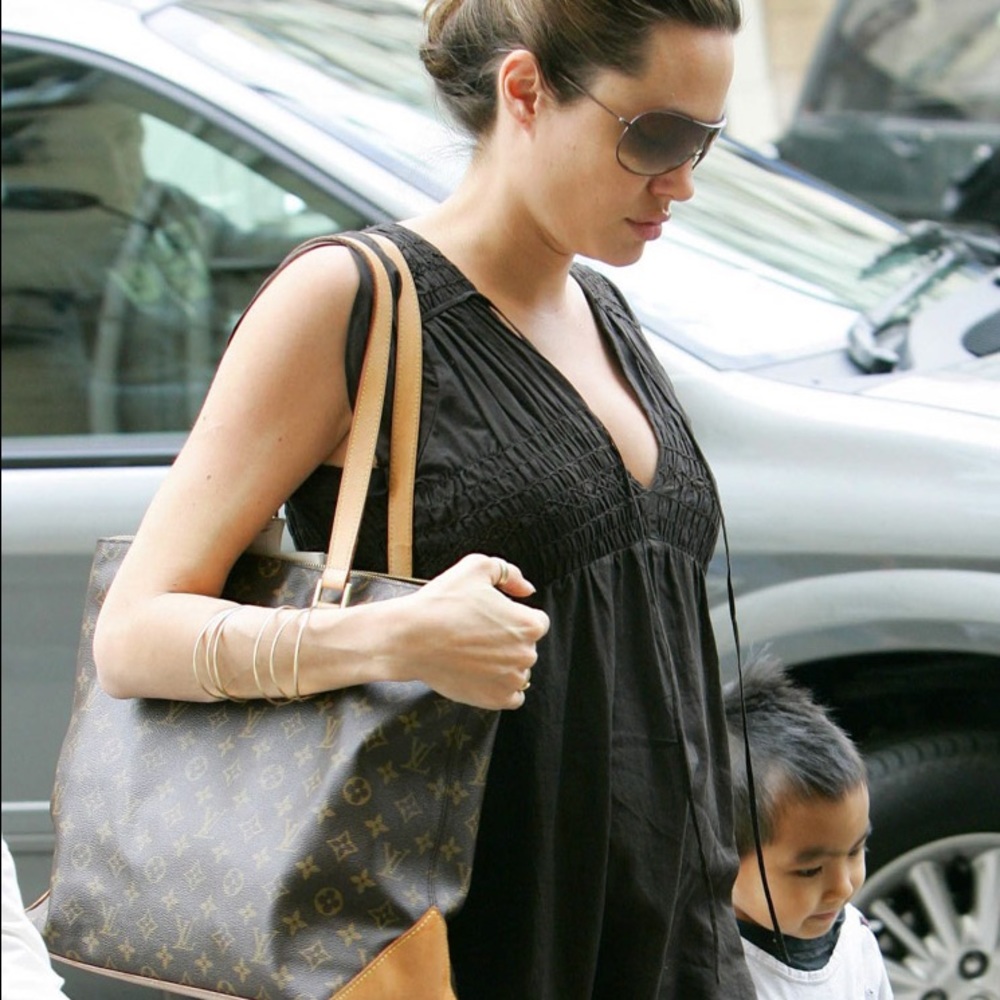 🌷SOLD🌷Authentic Louis Vuitton Cabas Mezzo