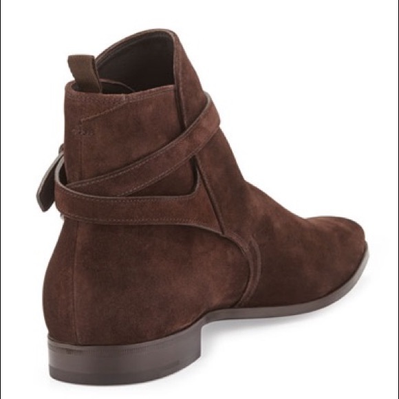🇮🇹 Prada suede short buckled wrap boot. - Picture 3 of 6