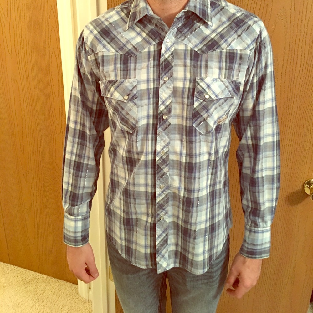 Wrangler button up blue green and silver