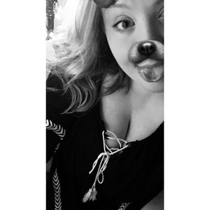 Meet your Posher, Nicole