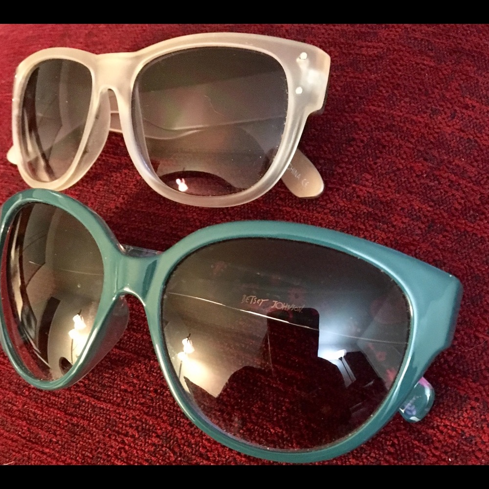 Betsey Johnson *2 for 1*! Sunglasses