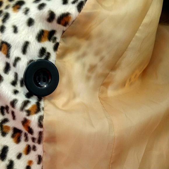 Leporad print Trench🌟 - Picture 7 of 7