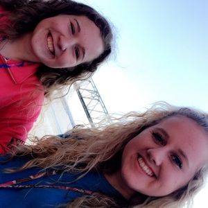 Meet your Posher, Kenzie