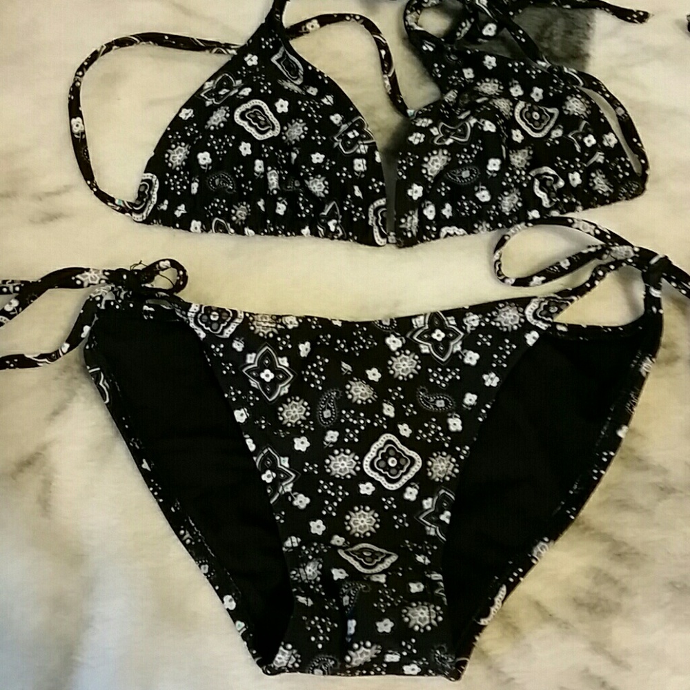 Wet Seal bikini