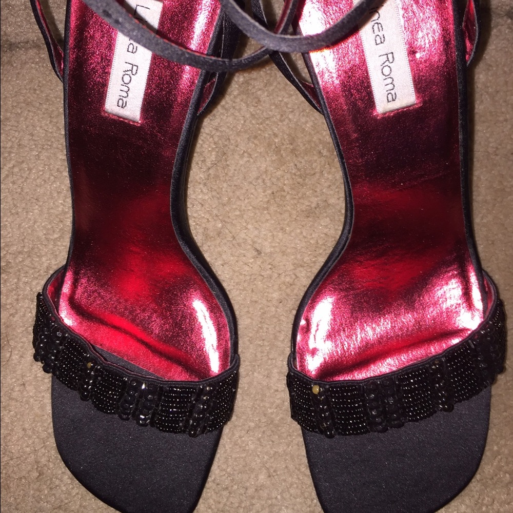 NIB Black beaded formal strappy metallic red accent unique high event heels 9 - Picture 4 of 5