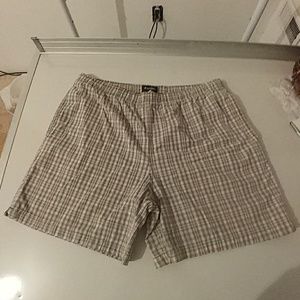 100% Cotton Men's brown/tan Plaid Shorts. Size XL