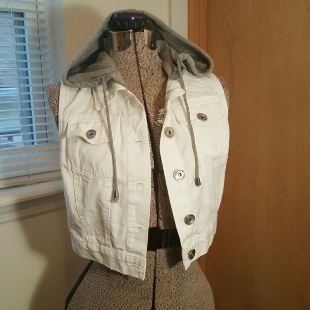 Jean Vest