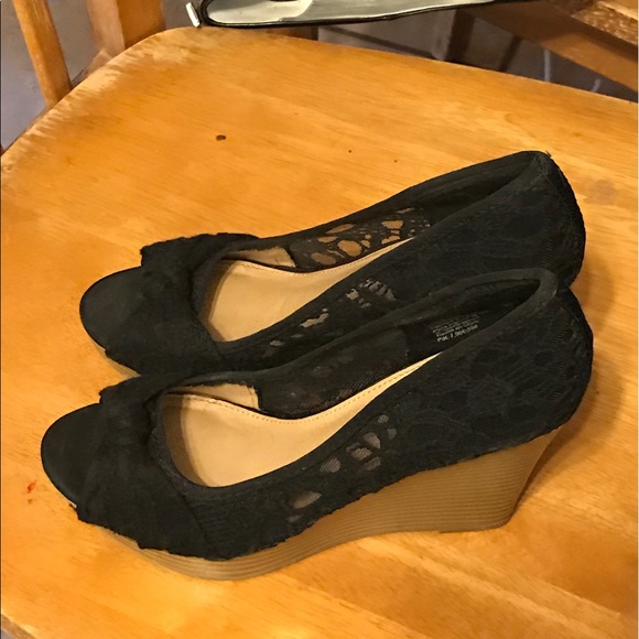 Crotchet wedges - Picture 2 of 4