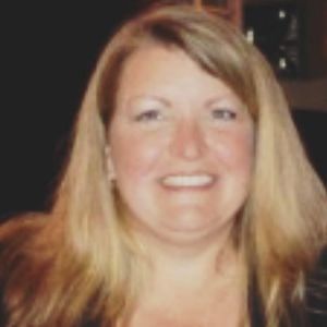 Meet your Posher, Dee