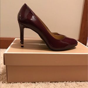 Micheal Kors pump