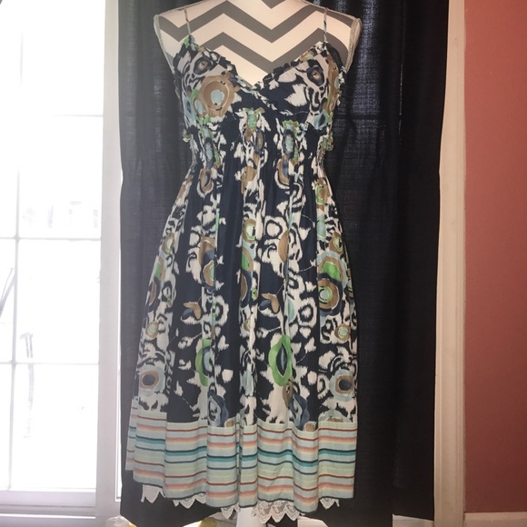 BCBGMaxAzria Dresses & Skirts - BCBGMaxAzria. Preloved dress