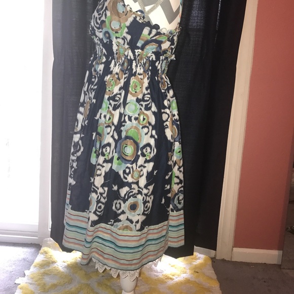 BCBGMaxAzria. Preloved dress - Picture 4 of 8