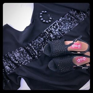 SOLD🛑Express black sequin off shoulder slouch top