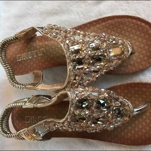 Siketu Gold Sandal