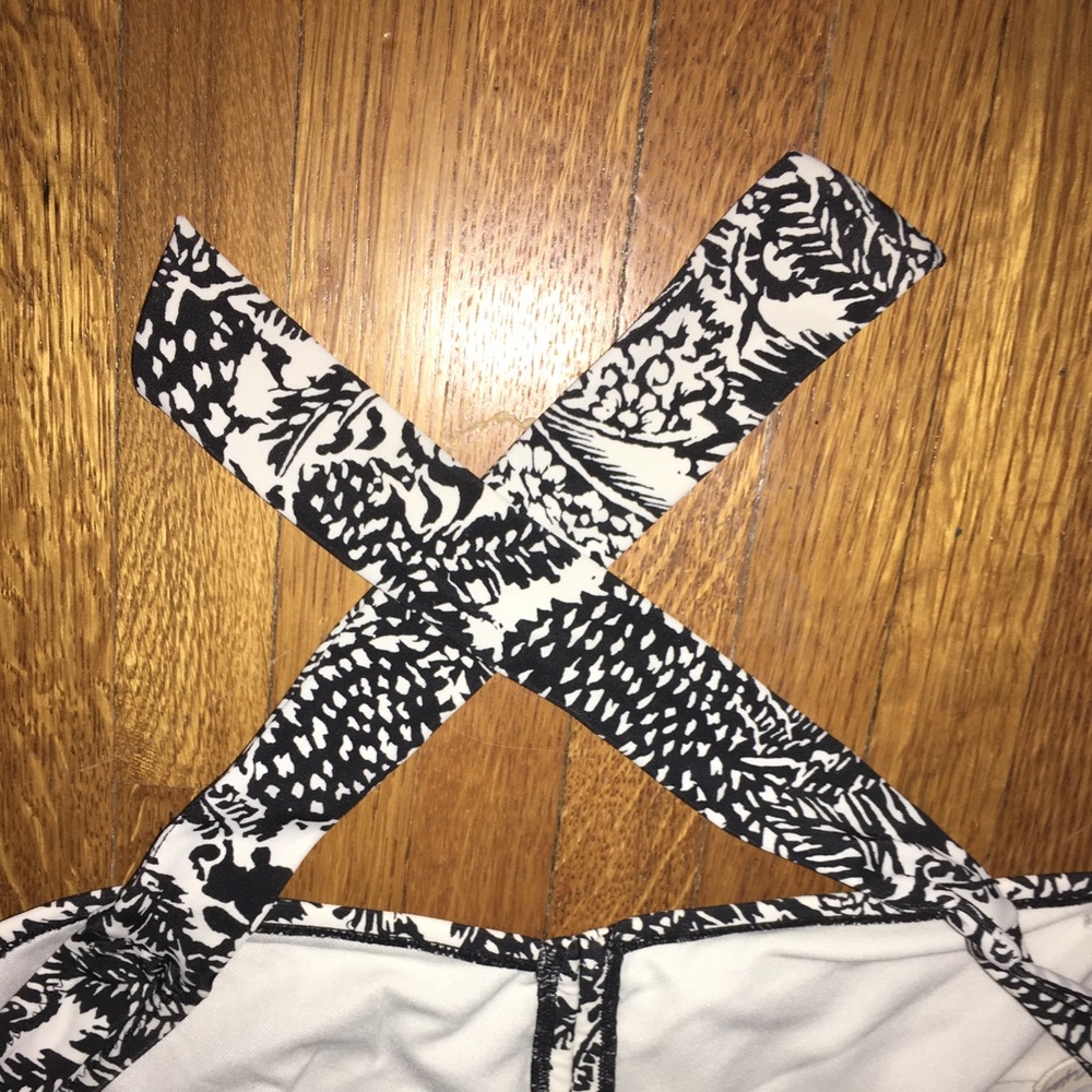 Bikini Set - Picture 3 of 3