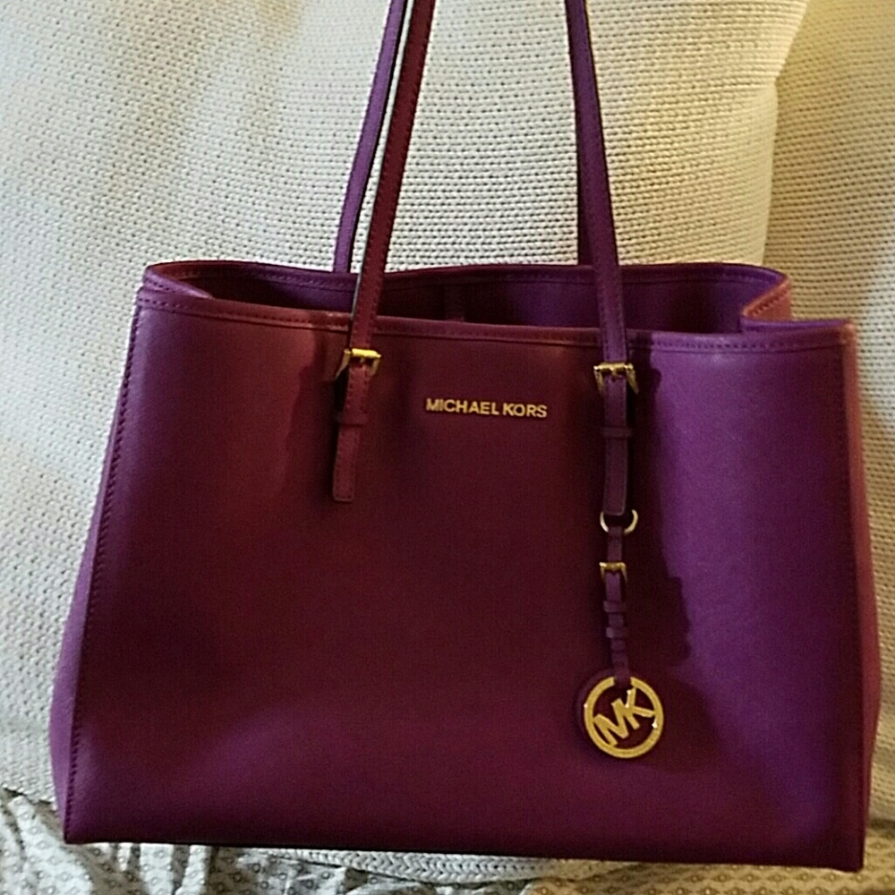 Michael Kors Large Tote grape / purple Like New