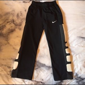 Boys Nike Elite Sweats