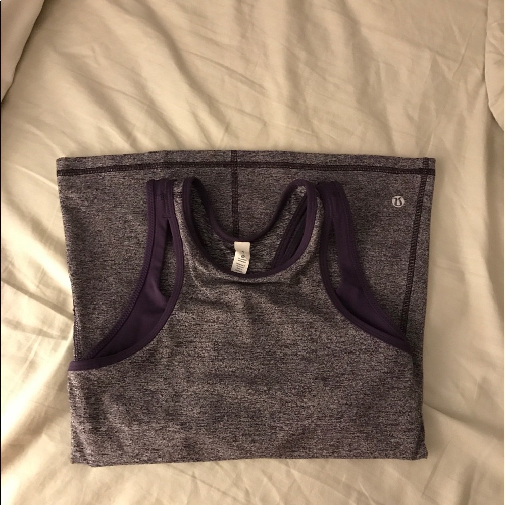 Lululemon size 4
