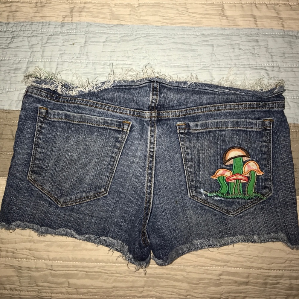 Shroom Short Shorts