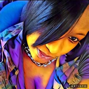Meet your Posher, Latasha