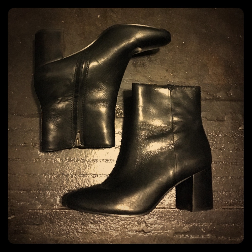 Frye Beatle boots size 8