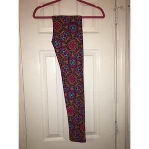 SOLD New OS Lularoe Leggings