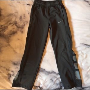 Boys Nike Elite Sweats