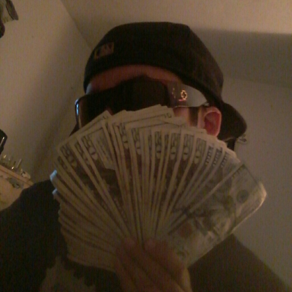 Meet your Posher, Topher