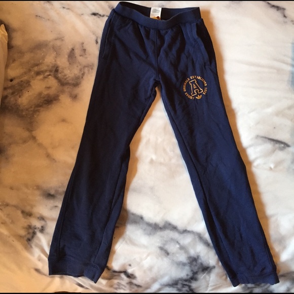 Boys Adidas sweatpants - Picture 1 of 4