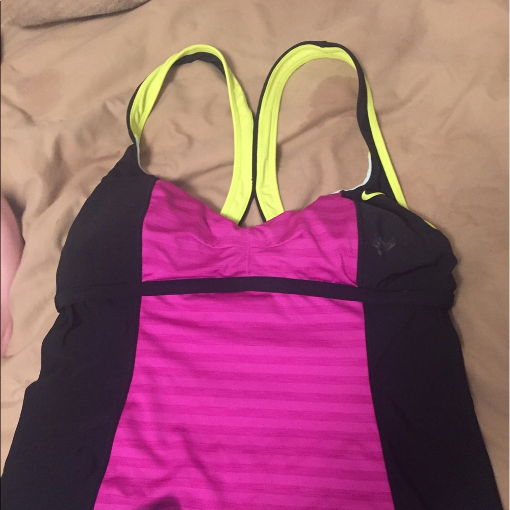 Nike swim
