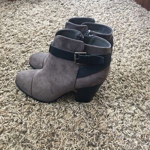 grey booties